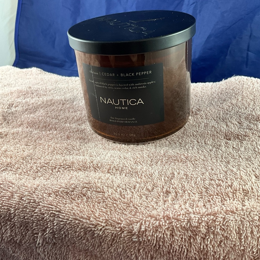 Nautica Cedar + Black Pepper 3 Wick Candle 14.5oz NWT 4.25” Inches Wide x 3.5” T